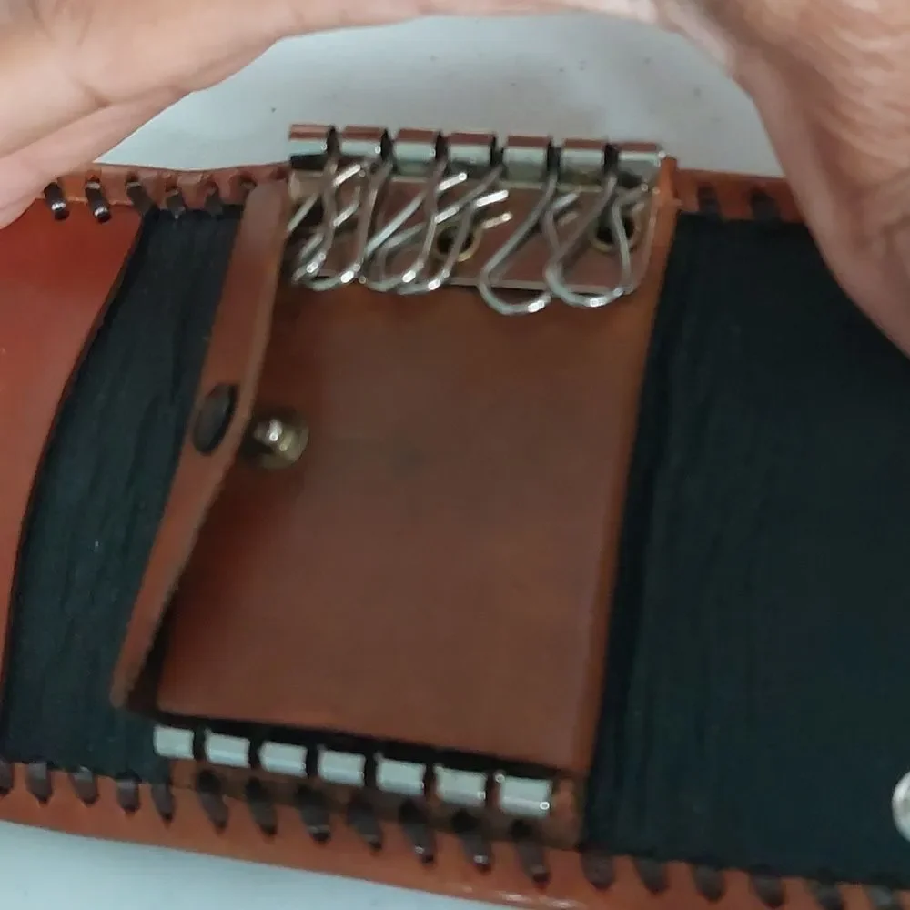 Vintage 60s Tooled Leather 12 Slots Key Holder Trifold Wallet